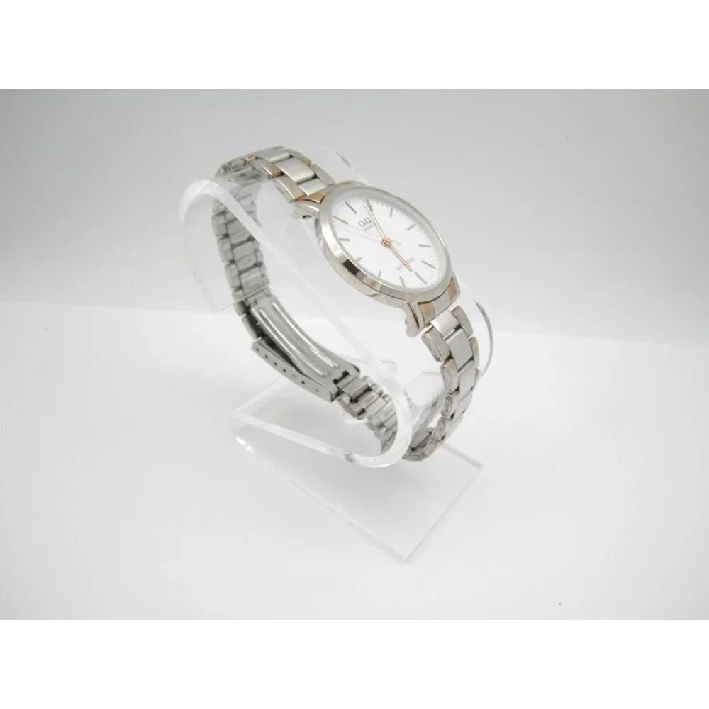 Women Q&Q Quartz WR Analog 30mm Round Watch (I54) 